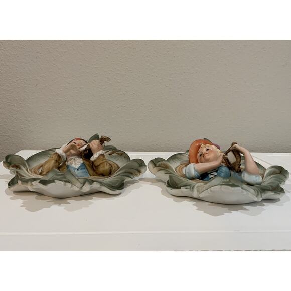 Vtg Hand Painted Porcelain Bisque Wall Hanging Decor Boy Girl Musical Instrument - Picture 10 of 12